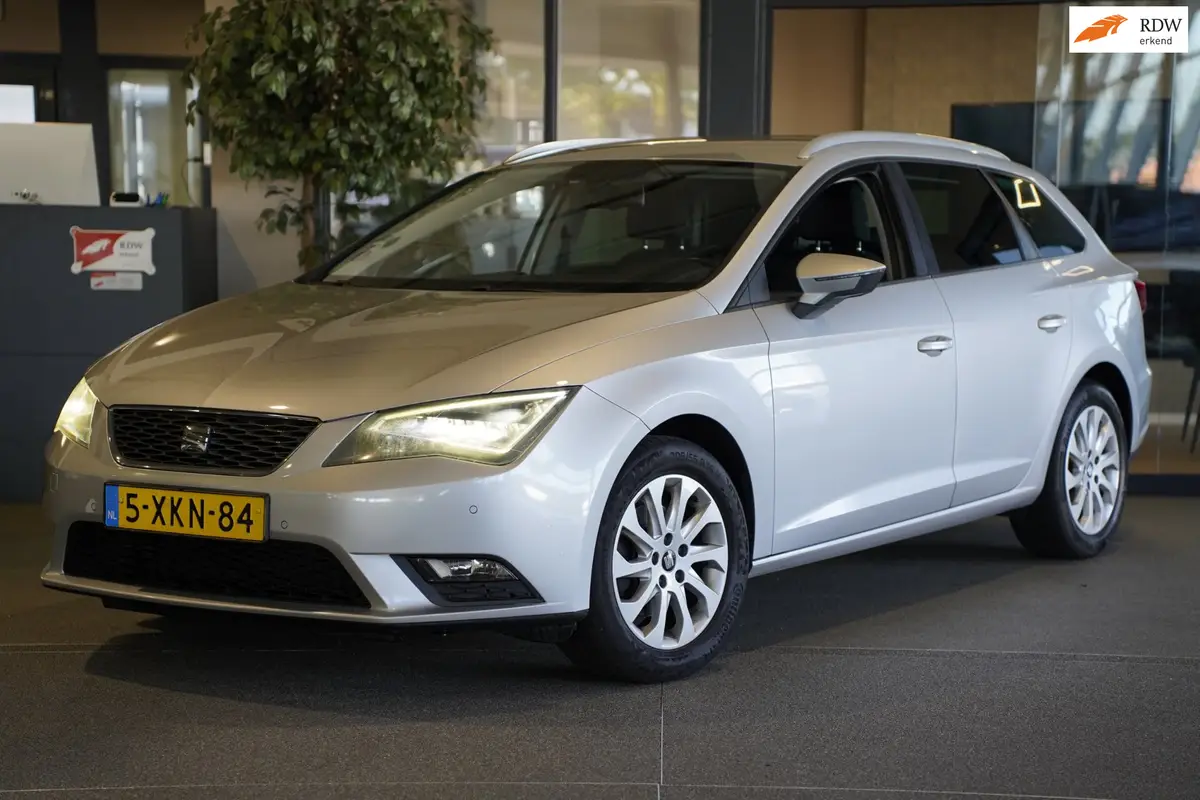 SEAT Leon ST 1.2 TSI Style Business Navi Xenon Cruise Airco Pdc: foto 1
