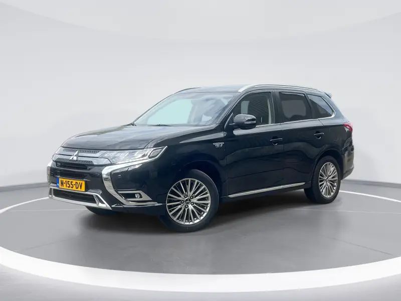 Mitsubishi Outlander 2.4 PHEV Intense 2021 leasen bij DreamLease: foto 1