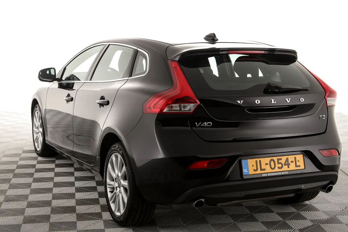 Volvo V40 2.0 T3 Momentum XENON-NAVI: foto 2
