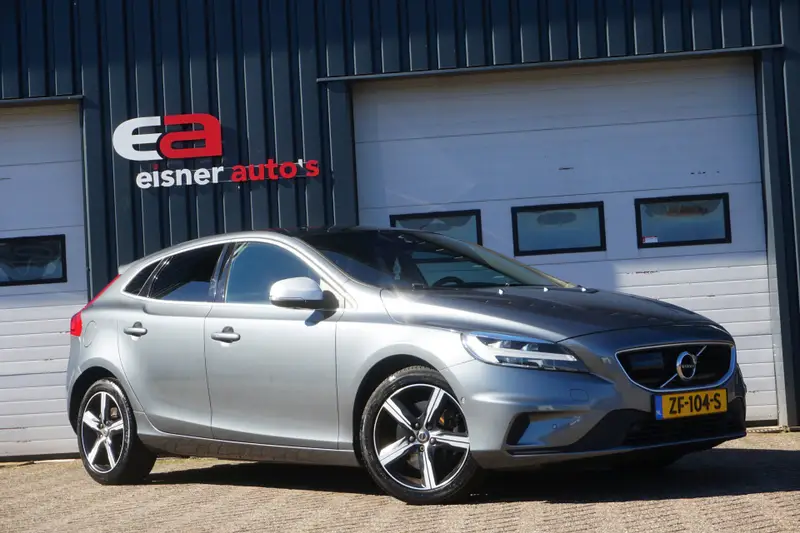 Volvo V40 1.5 T3 Polar+ Sport R- Design | 2019 leasen bij DreamLease: foto 2