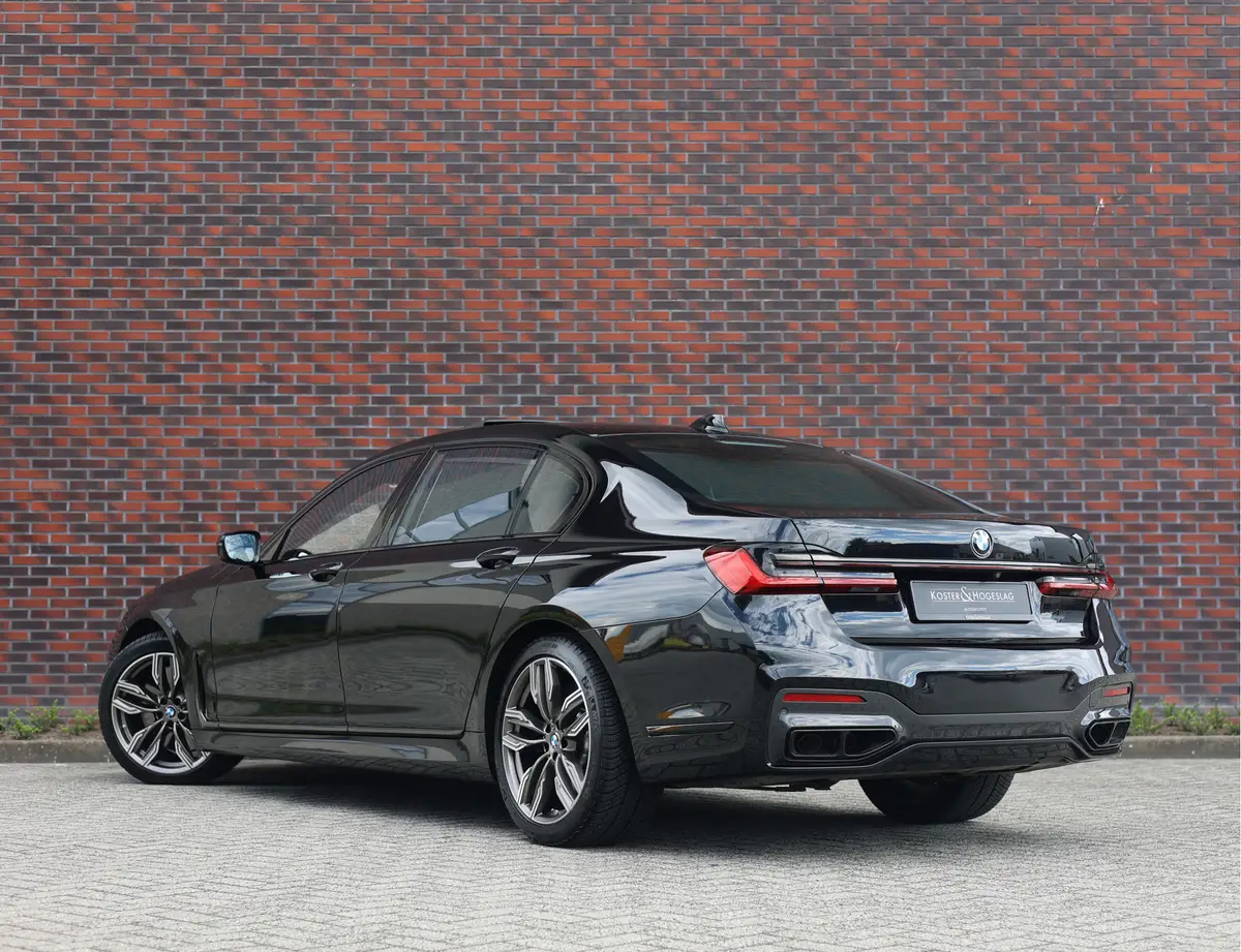 BMW 7 Serie M760Li xDrive: foto 2