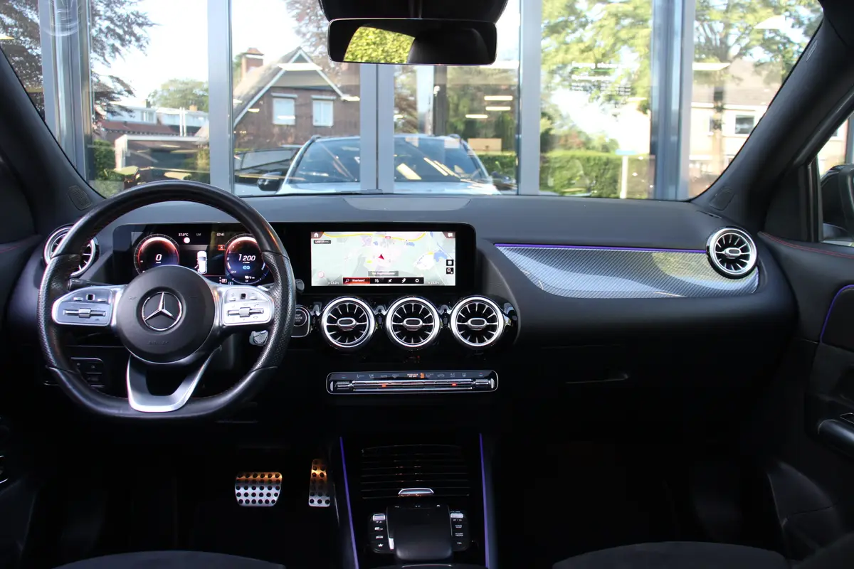 Mercedes-Benz GLA 250 e Business Solution AMG Limited: foto 2