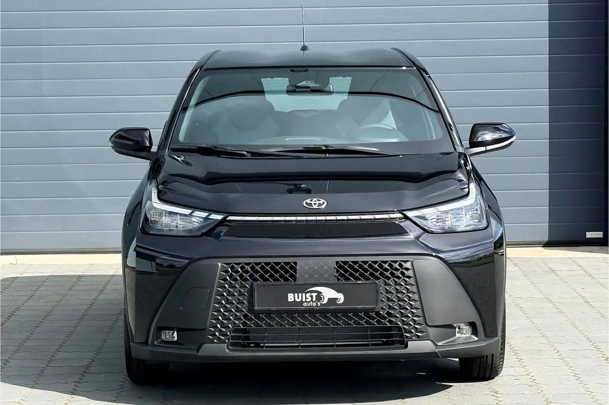 Toyota Aygo X Hybrid 115 pulse: foto 2