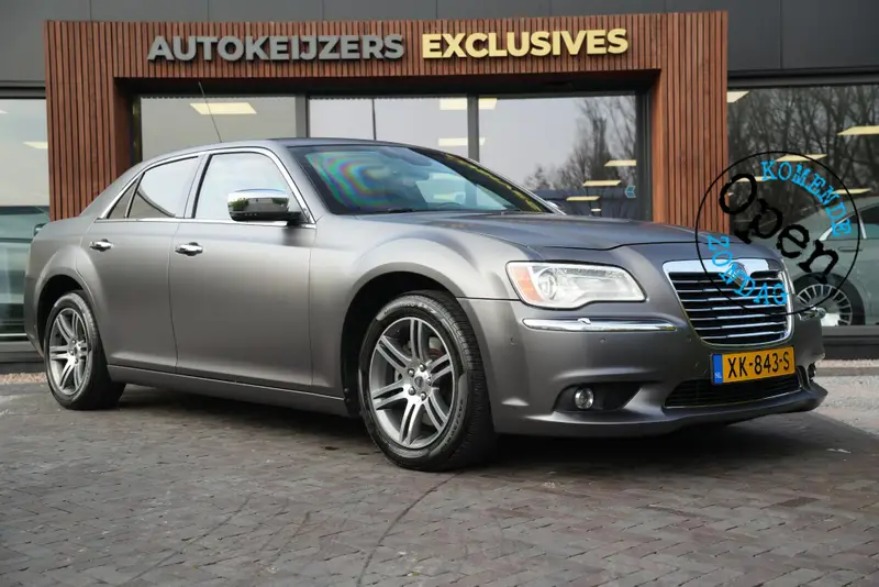 Lancia Thema 3.6 V6 Platinum Gepantserd / Armoured B4 2013 leasen bij DreamLease: foto 1