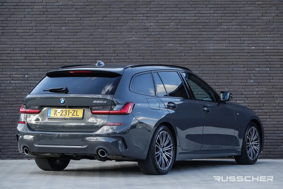 BMW 3 Serie Touring 320d 190Pk Aut. | High Executive | M-sport | 360° Camera | Trekhaak | 18'' | Dravit Grau: foto 2