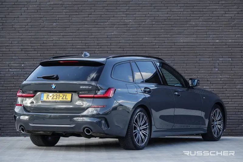 BMW 3 Serie Touring 320d 190Pk Aut. | High Executive | M-sport | 360° Camera | Trekhaak | 18'' | Dravit Grau 2020 leasen bij DreamLease: foto 2