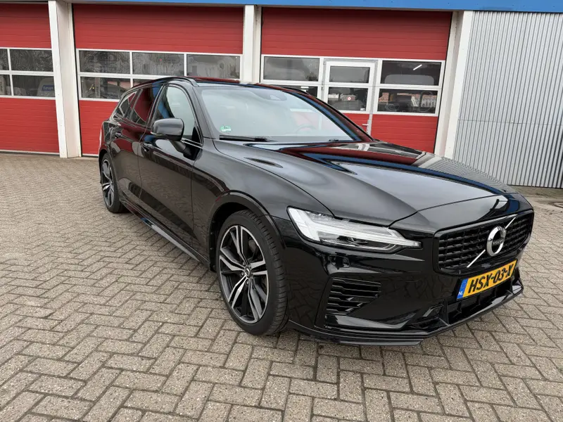 Volvo V60 2.0 T6 350 PK | Recharge | AWD R-Design | 2022 leasen bij DreamLease: foto 1