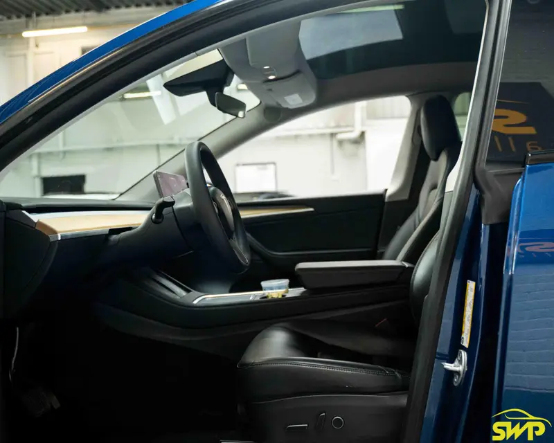 Tesla Model Y Long Range AWD 75 kWh 2022 leasen bij DreamLease: foto 2