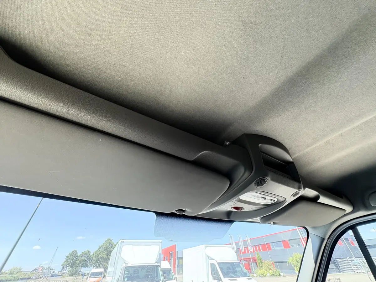Renault Master T35 2.3 dCi L2H2: foto 15