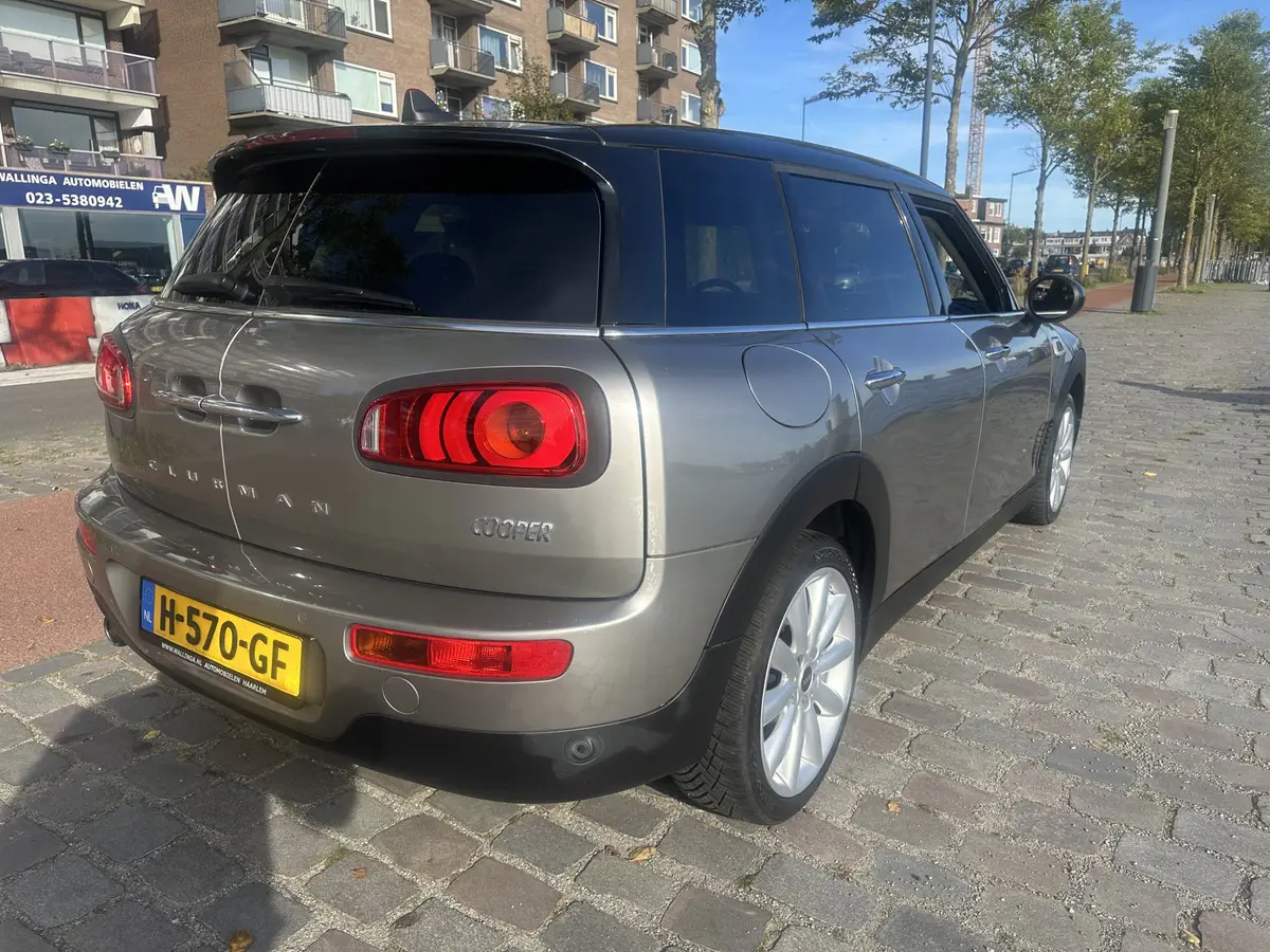 MINI Clubman 1.5 Cooper Pepper Serious Business: foto 2