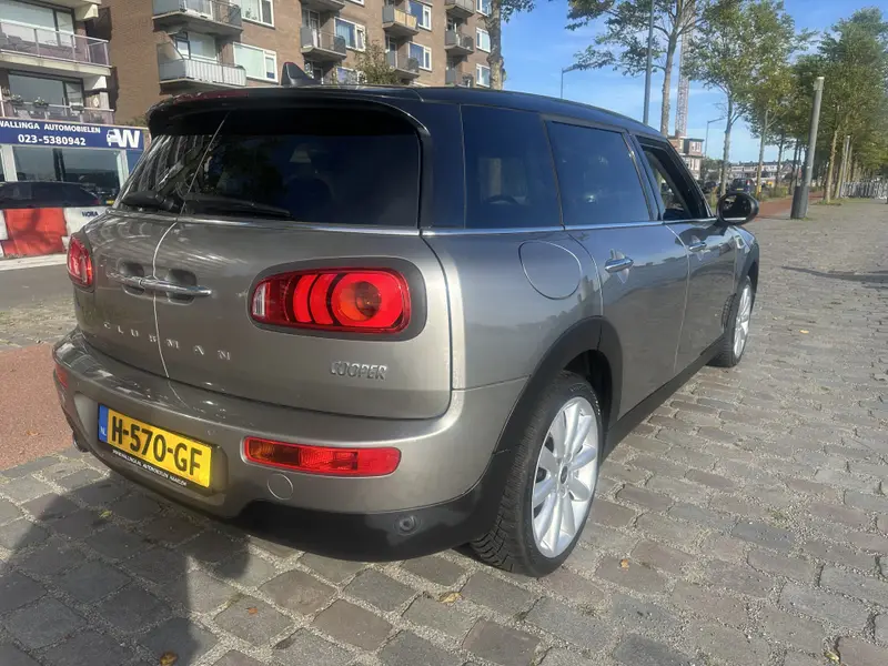 MINI Clubman 1.5 Cooper Pepper Serious Business 2017 leasen bij DreamLease: foto 2