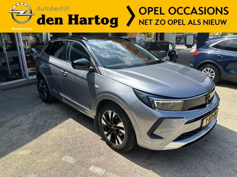 Opel Grandland 1.6 Turbo Hybrid4 Ultimate 2021 leasen bij DreamLease: foto 1