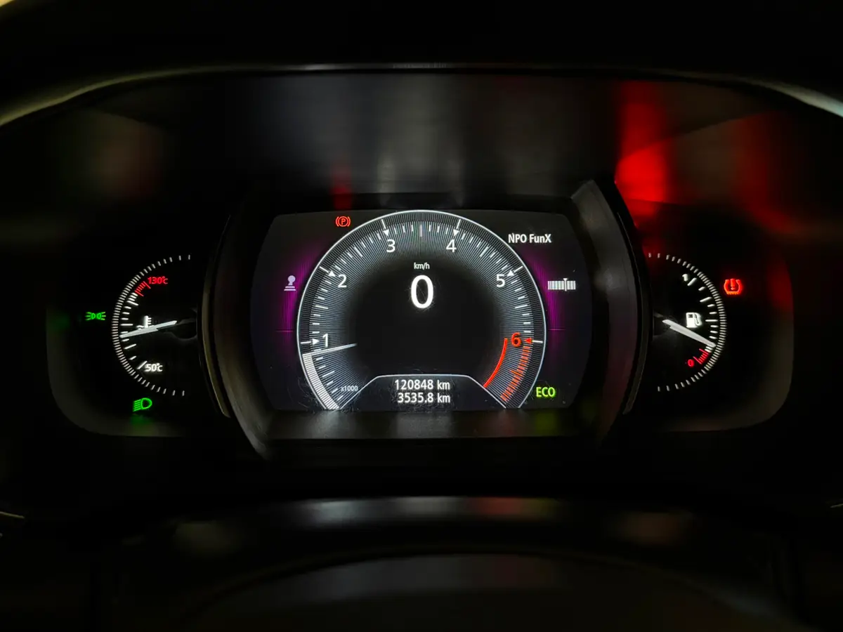 Renault Mégane 1.2 TCe Zen /Virtual/Keyless/Clima/Cruise/PDC/NAVI/LED/LaneAss: foto 42