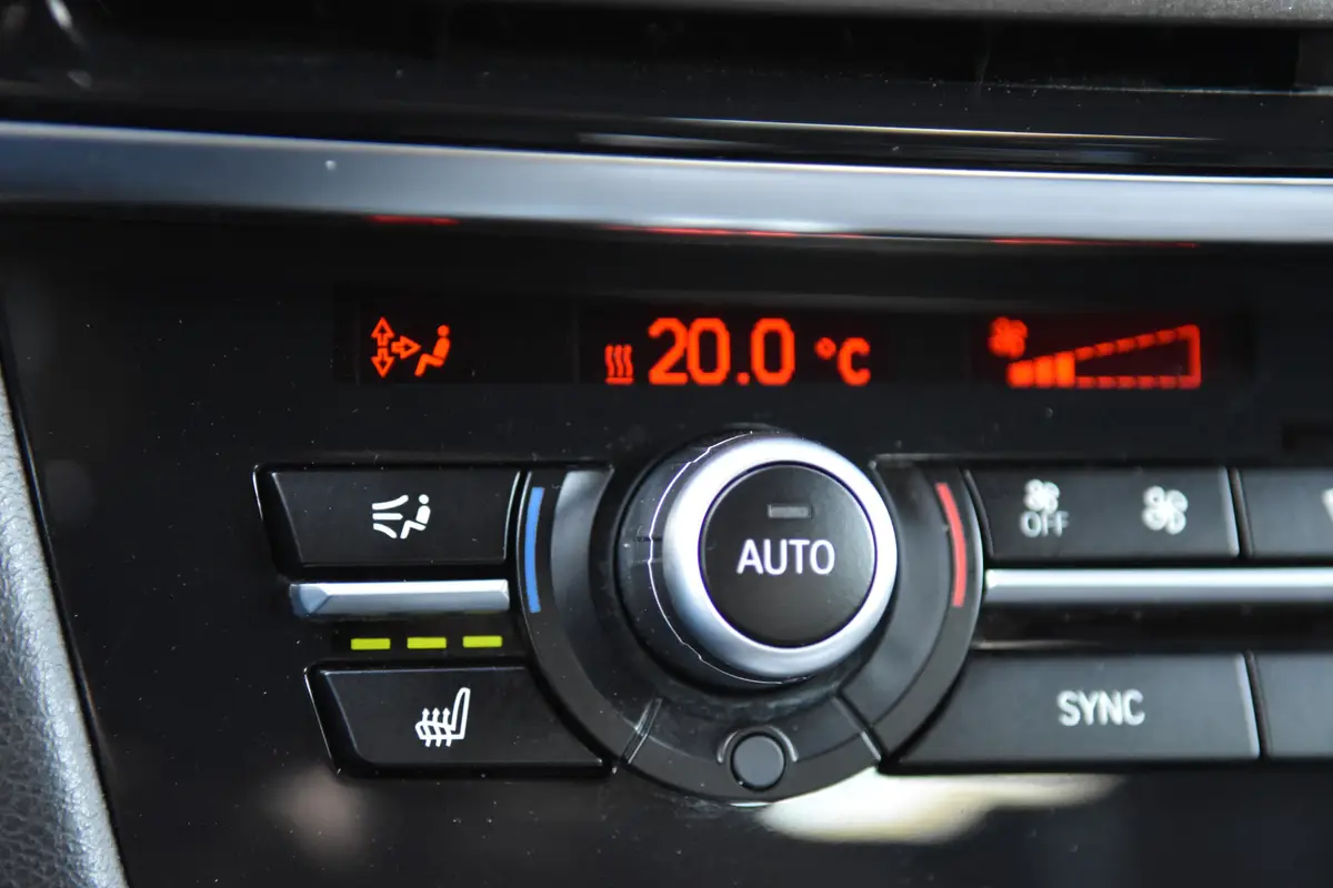 BMW X6 xDrive30d High Executive: foto 34