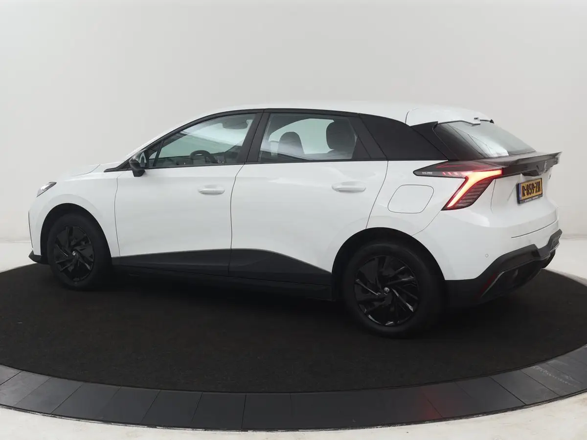 MG MG4 EV Electric Standard 51 kWh: foto 2