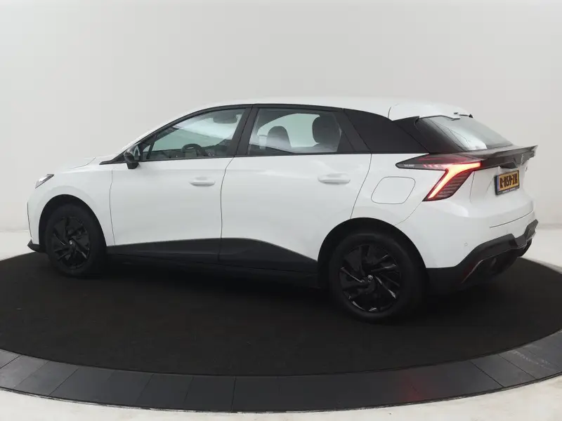 MG MG4 EV Electric Standard 51 kWh 2022 leasen bij DreamLease: foto 2