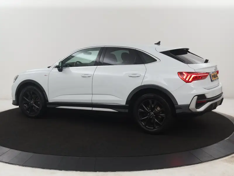 Audi Q3 Sportback 35 TFSI S Edition 2022 leasen bij DreamLease: foto 2