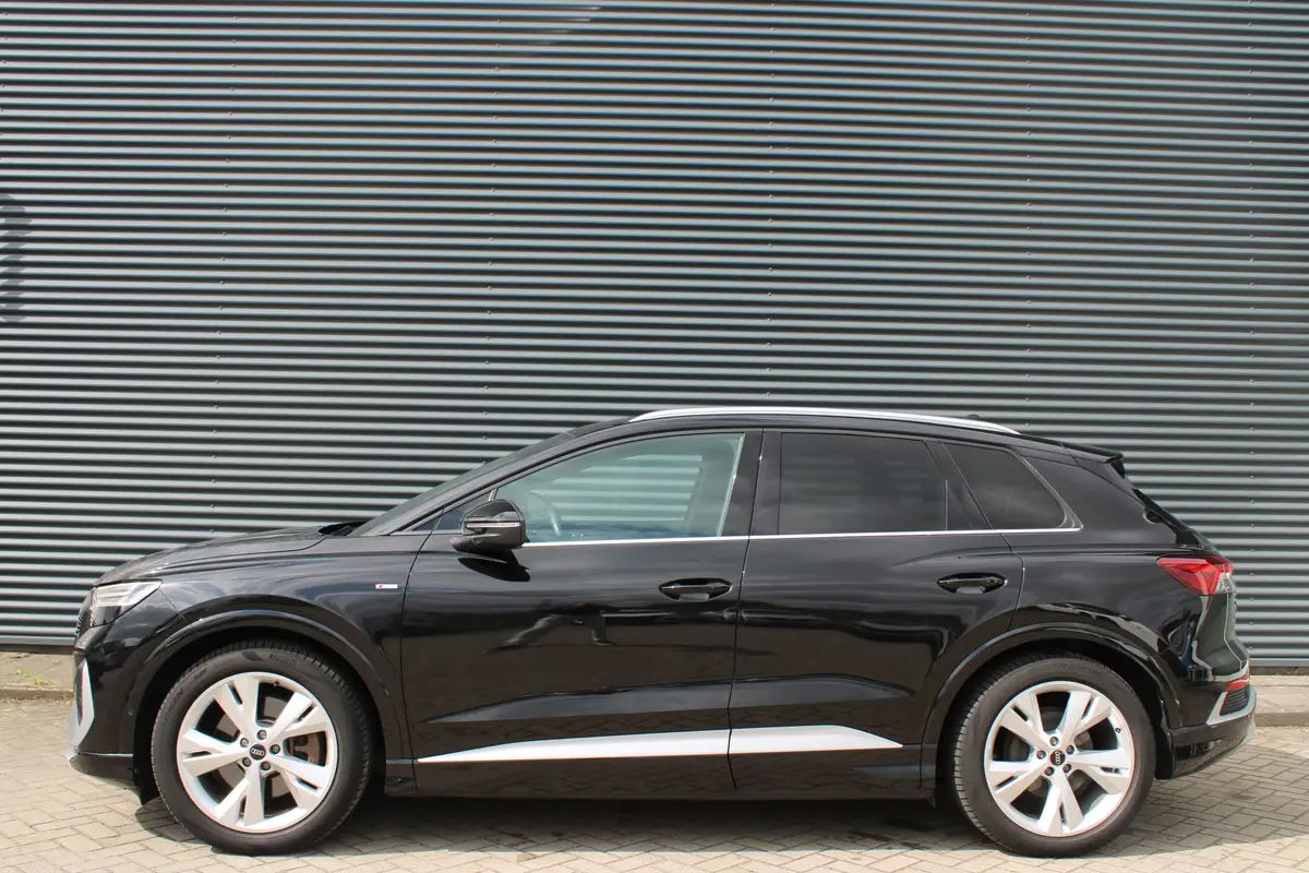 Audi Q4 e-tron 40 S-Line 77 kWh Camera Adaptive-Cruise Navigatie Stoelverwarming Led: foto 2