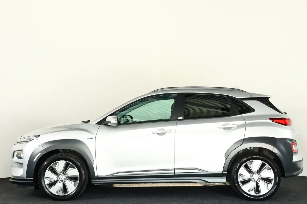 Hyundai Kona EV Style 64 kWh SOH 100%: foto 31