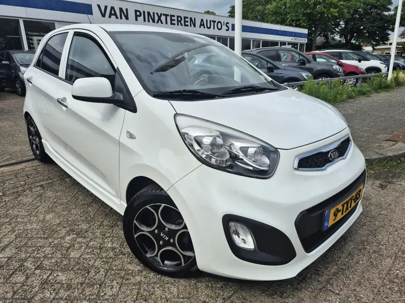 Kia Picanto 1.2 CVVT World Cup Ed. 2014 leasen bij DreamLease: foto 1