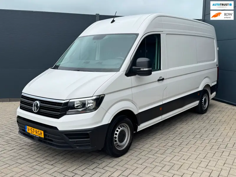 Volkswagen Crafter 35 2.0 TDI L3H3 / Trekhaak / Pdc / Navi 2018 leasen bij DreamLease: foto 1