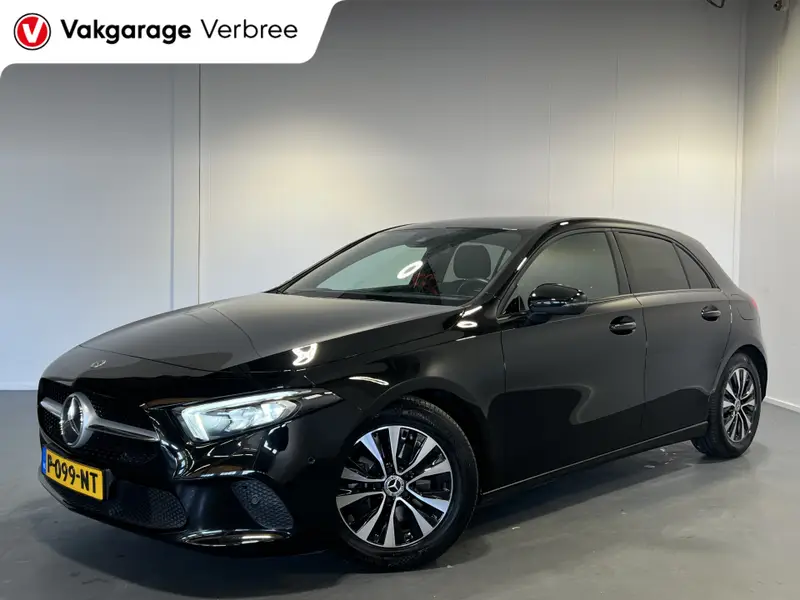 Mercedes-Benz A-Klasse 200 AMG Line 2022 leasen bij DreamLease: foto 1
