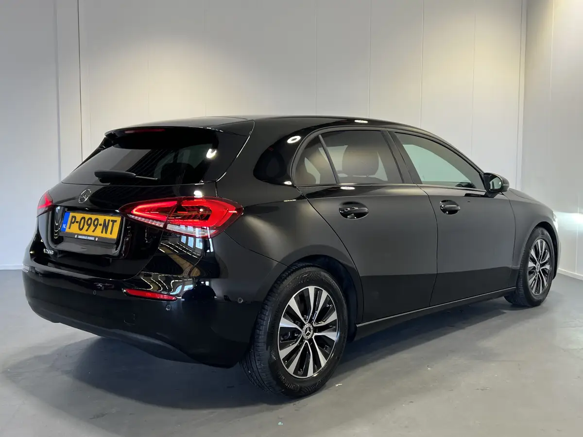 Mercedes-Benz A-Klasse 200 AMG Line: foto 2