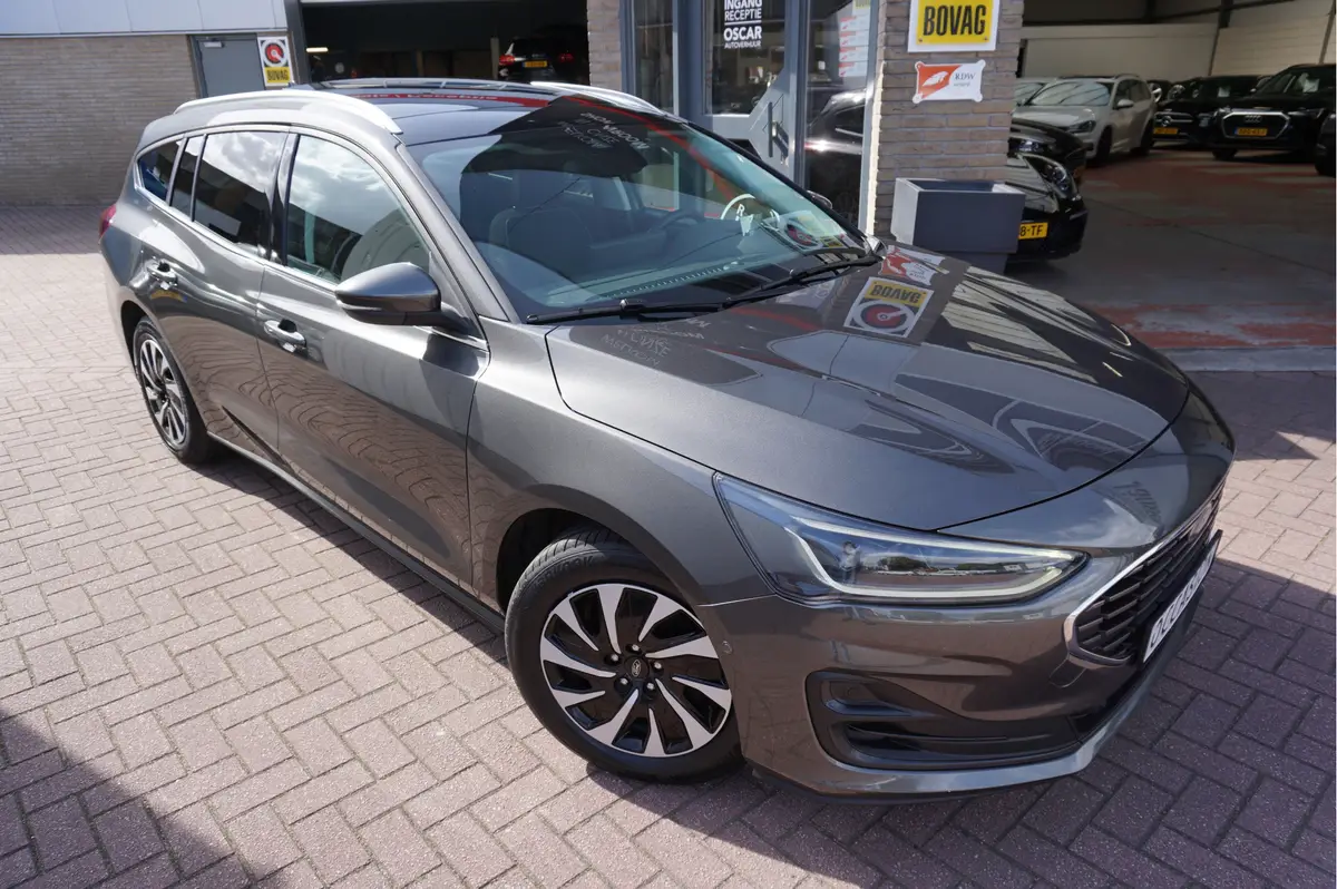 Ford Focus Wagon 1.0 EcoBoost Hybrid Titanium X Automaat: foto 1