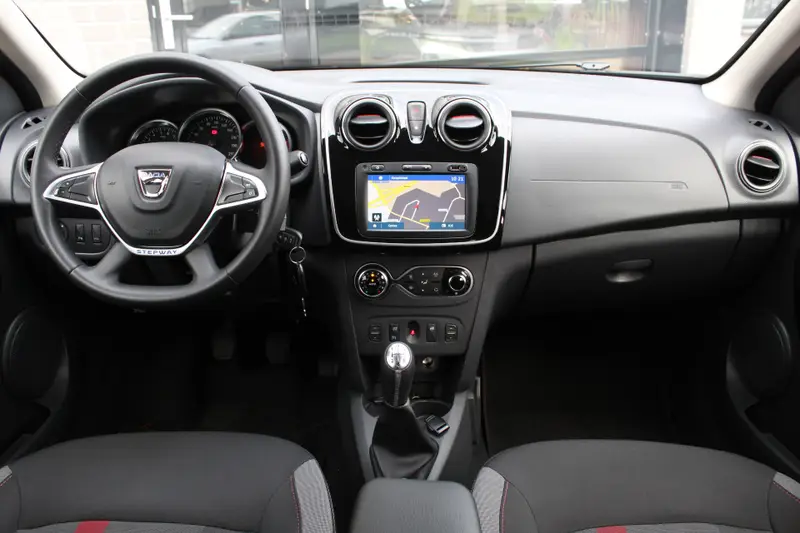 Dacia Logan MCV 0.9 TCe Tech Road 2019 leasen bij DreamLease: foto 2