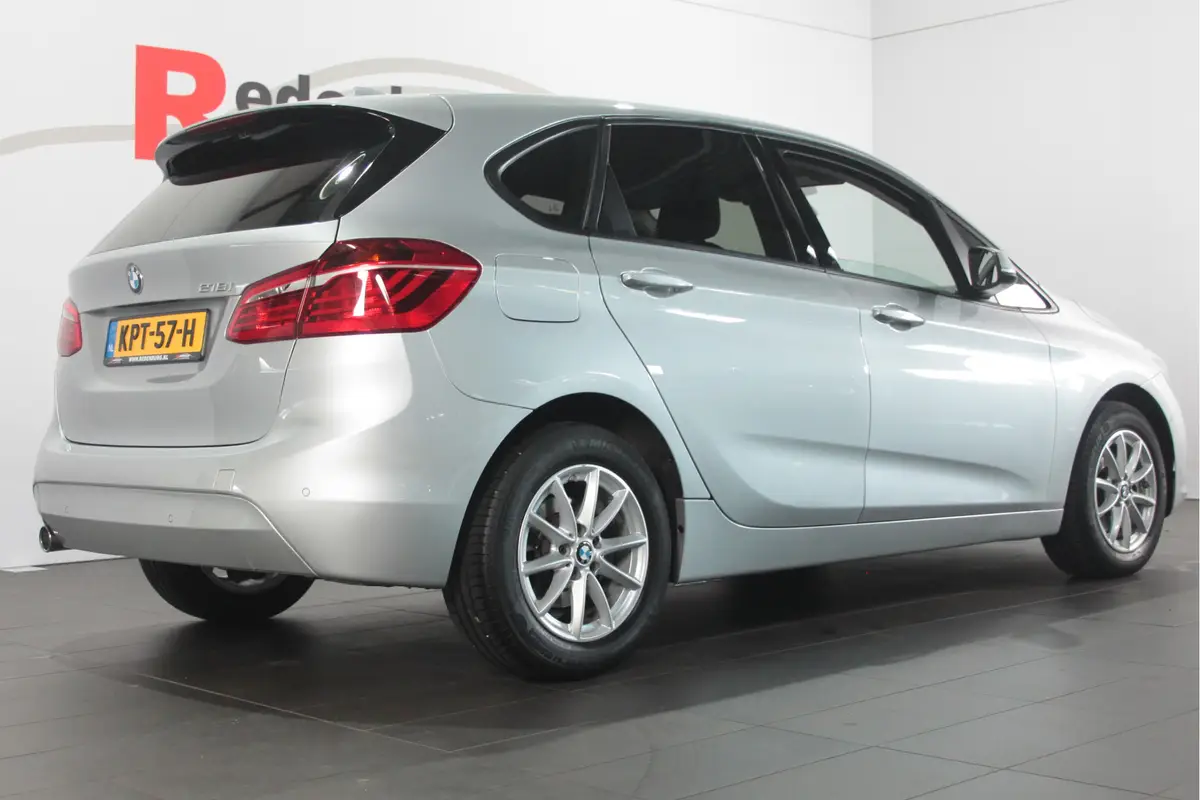 BMW 2 Serie Active Tourer 218i - Automaat: foto 2