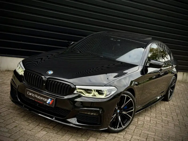 BMW 5 Serie 540i xDrive M-PERF. SOFT|B&W|DAK|HUD|360|4WL STURING 2019 leasen bij DreamLease: foto 1