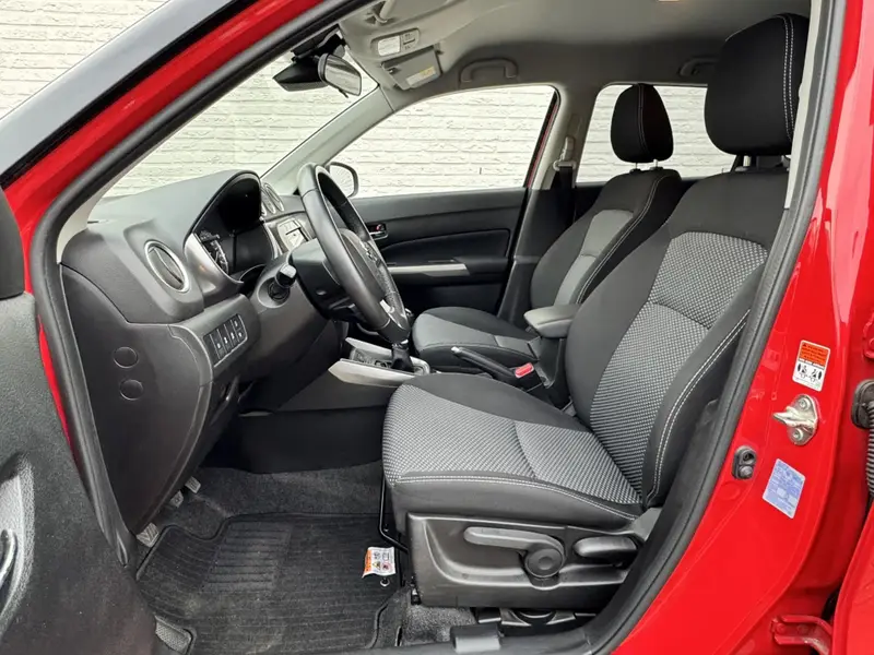 Suzuki Vitara 1.4 Boosterjet Select Smart Hybrid Adaptive cruise control Climate control Parkeercamera Apple / Android carplay 2023 leasen bij DreamLease: foto 2