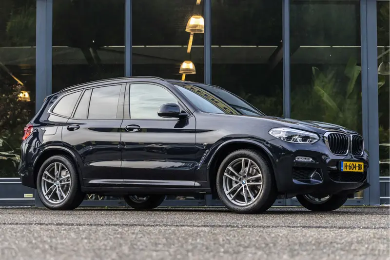 BMW X3 xDrive20i High Executive Edition 2020 leasen bij DreamLease: foto 1