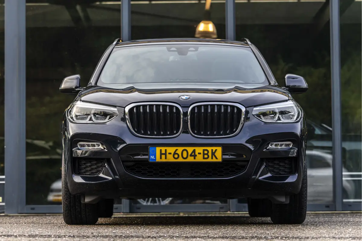 BMW X3 xDrive20i High Executive Edition: foto 2
