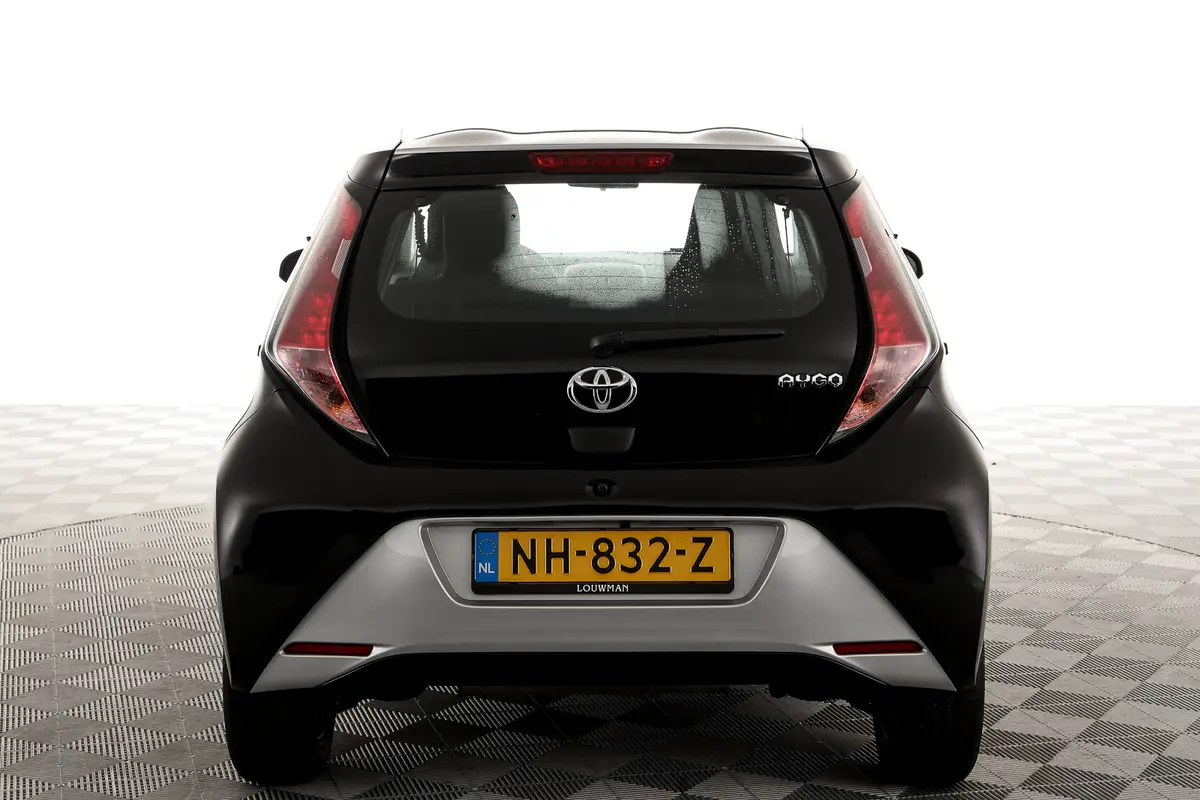 Toyota Aygo 1.0 VVT-I X-Play 5drs: foto 20