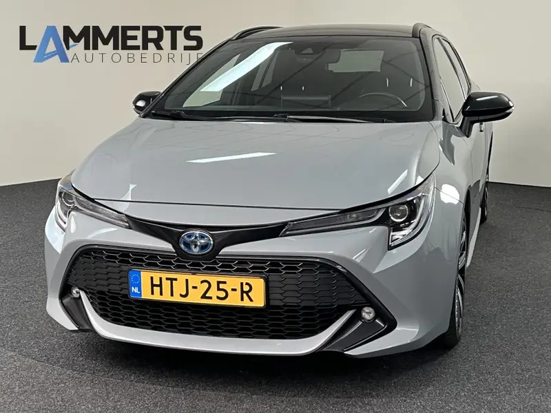 Toyota Corolla Touring Sports 1.8 Hybrid 122 PK Active Premium 2022 leasen bij DreamLease: foto 1