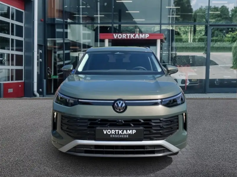 Volkswagen Tayron 1.5 TSI eHYBRID LIFE TREKHAAK/360CAM/ELEK-KLEP/ACC/IQ/STOEL+STUURVERW/CARPLAY 2026 leasen bij DreamLease: foto 2