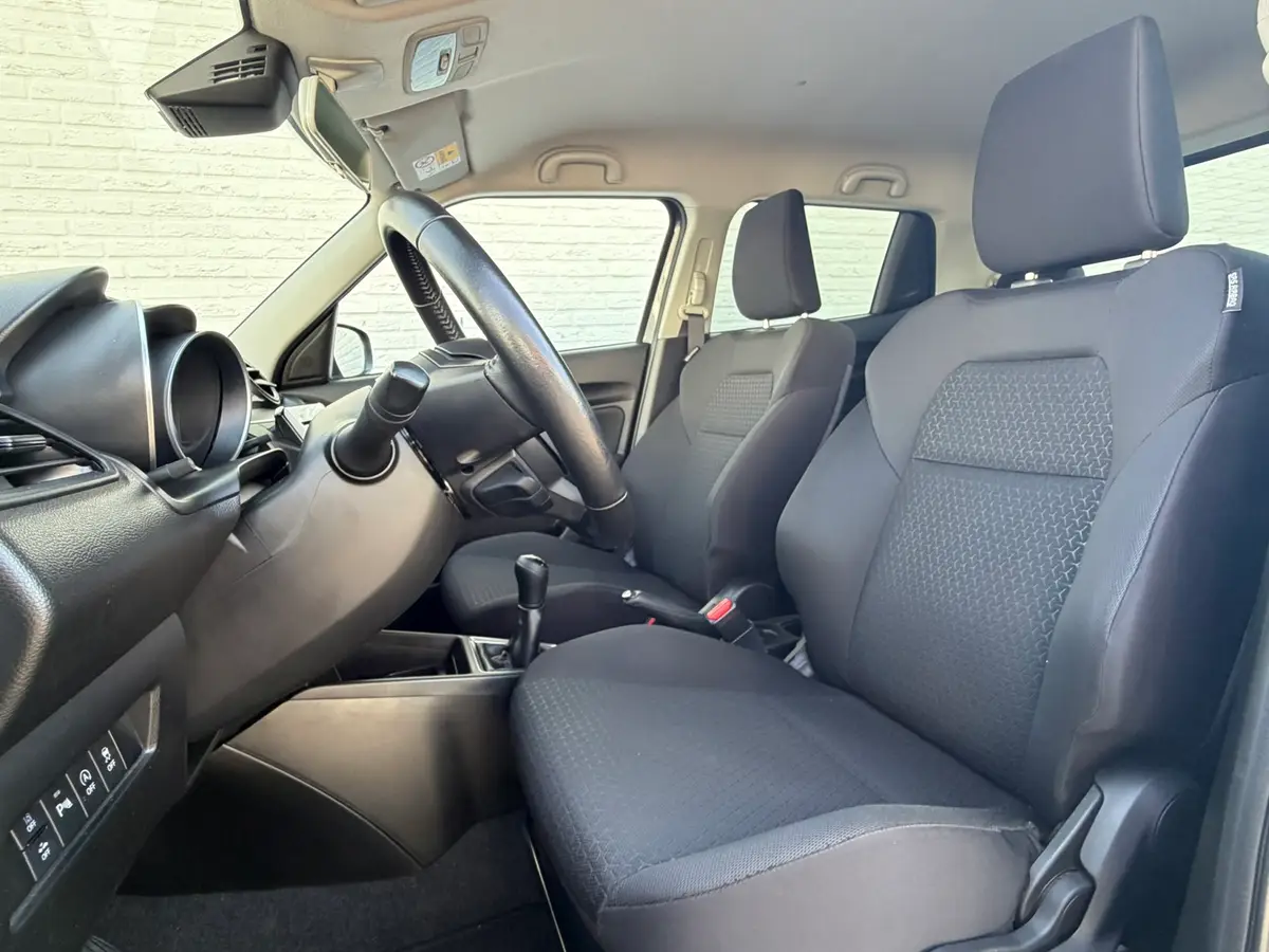 Suzuki Swift 1.2 Style Hybrid Camera+Pdc Clima Cruise Adaptive Cruise Stoelverwarming Carplay: foto 2
