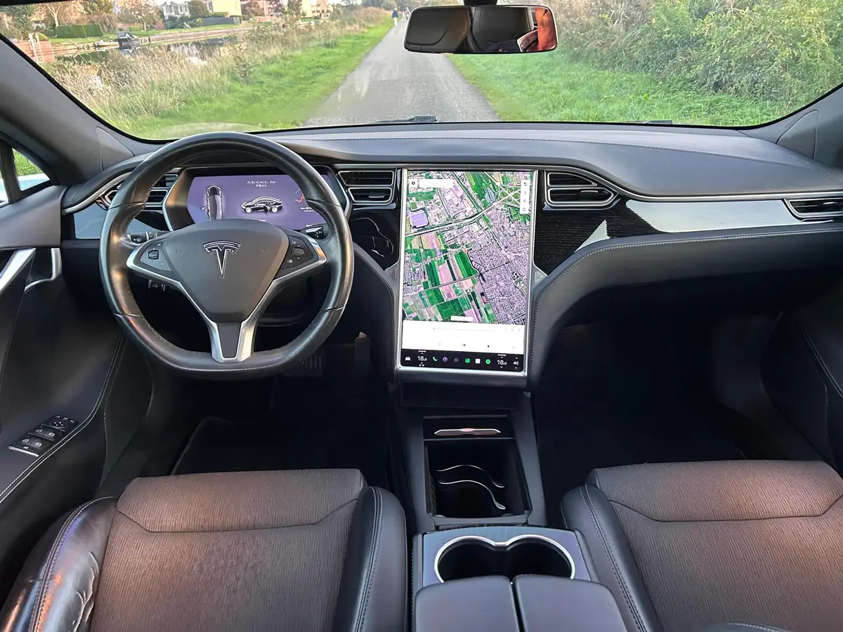Tesla Model S 75D Base | Autopilot | Pano | Stoelverwarming | Dodehoek Detectie: foto 2