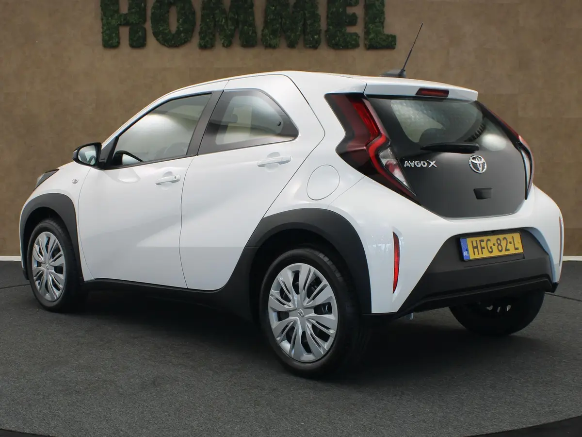 Toyota Aygo X 1.0 VVT-i S-CVT Play: foto 2