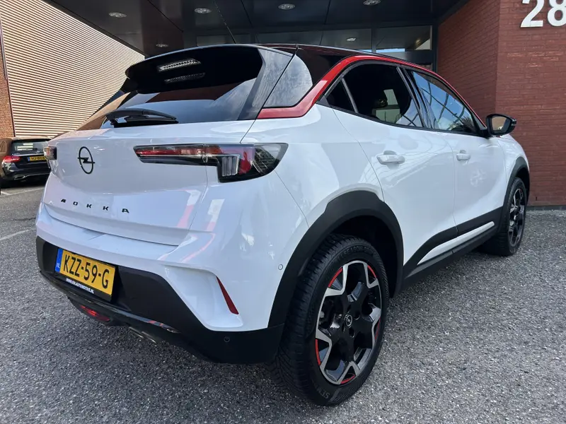 Opel Mokka 1.2 Turbo GS Line 131PK! // DODEHOEK // NAVI // CAMERA // ADAPTIVE CRUISE // CLIMA // APPLE CARPLAY - ANDROID AUTO // 2021 leasen bij DreamLease: foto 2