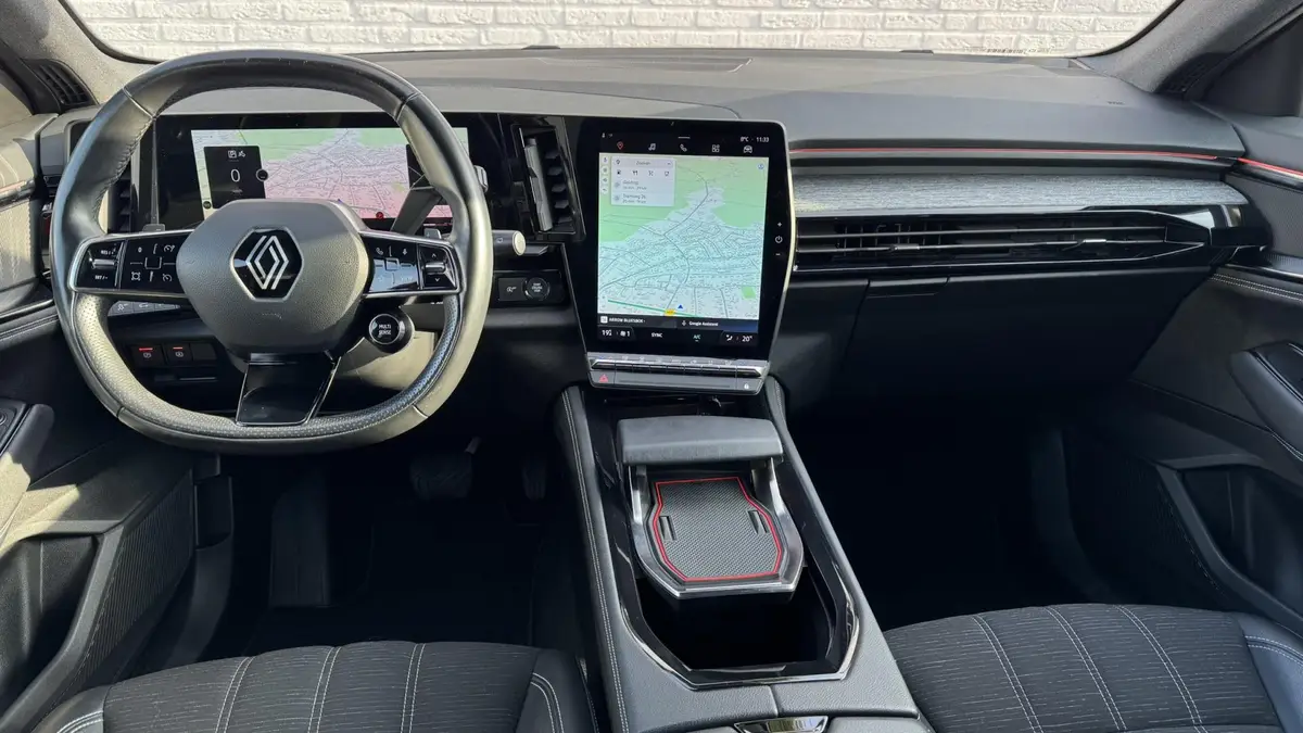 Renault Austral 1.3 mild hybrid Automaat Climate control Cruise control Navi Apple Android DAB Achteruitrijcamera: foto 2
