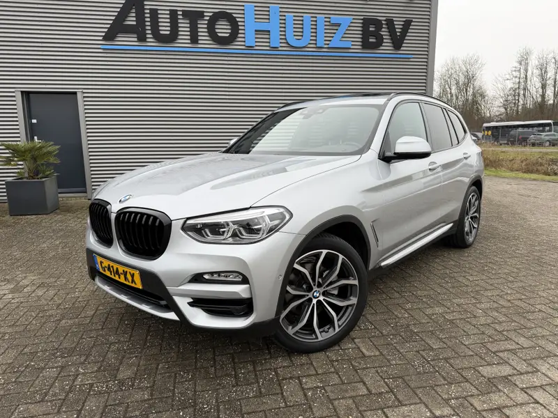 BMW X3 sDrive20i High Executive xLine Panoramadak Trekhaak Lederen interieur Achteruitrijcamera Stuurwielverwarming 2019 leasen bij DreamLease: foto 2