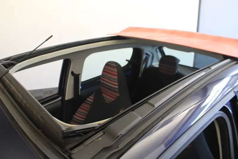 Citroën C1 1.0 e-VTi Airscape Feel 2015 leasen bij DreamLease: foto 2