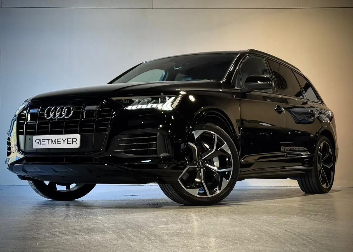 Audi Q7 55 TFSI e quattro S Line: foto 1