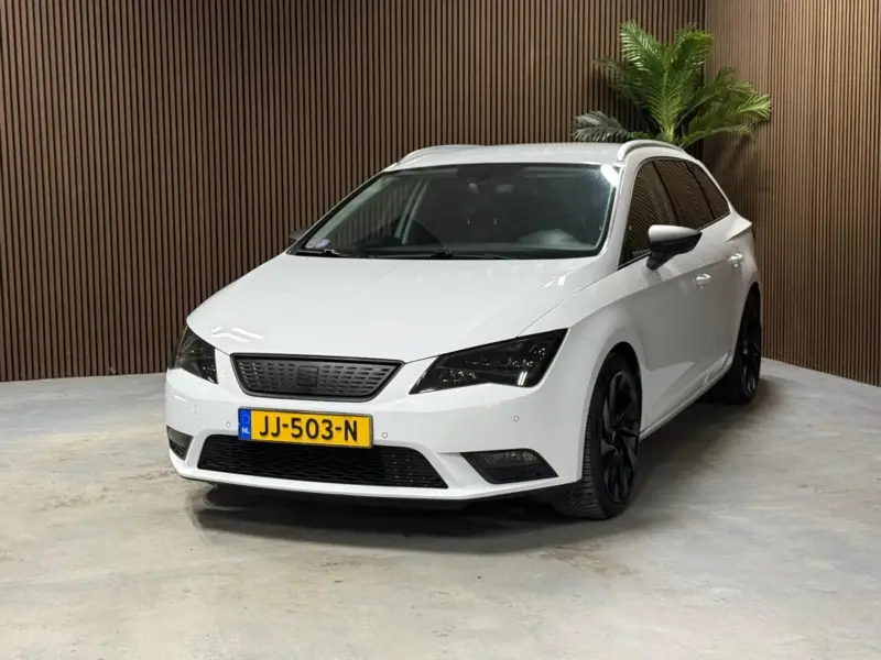 SEAT Leon ST 1.0 EcoTSI Style Con 2016 leasen bij DreamLease: foto 2