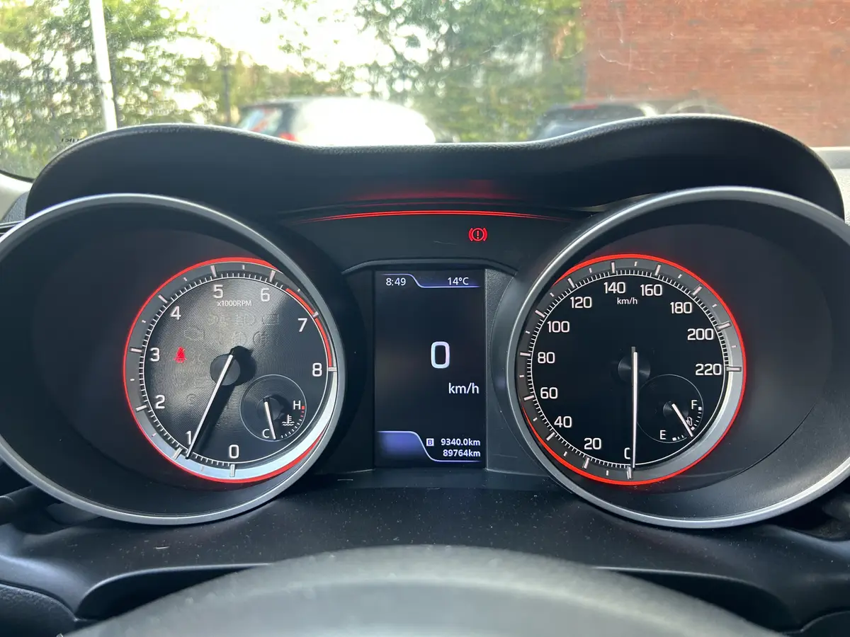 Suzuki Swift 1.2 Style Smart Hybrid // DODEHOEK // ADAPT. CRUISE // CAMERA+SENSOREN // STOELVERWARMING // NAVI + CARPLAY: foto 33