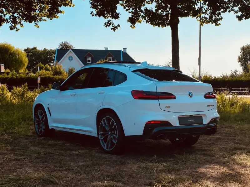 BMW X4 M40i High Executive 2019 leasen bij DreamLease: foto 2