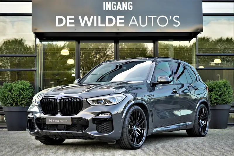 BMW X5 xDrive45e M-sport 2021 leasen bij DreamLease: foto 1