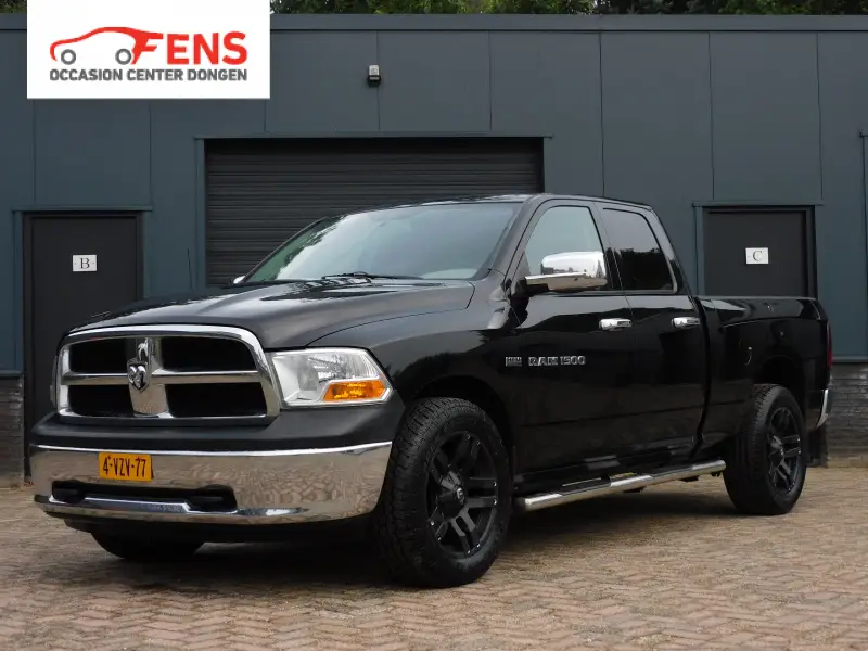 Dodge Ram 1500 5.7 V8 4x4 Quad Cab 6'4 2013 leasen bij DreamLease: foto 1